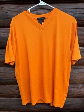 Tulliano Mens Medium Orange Ribbed Knit Short Sleeve V-Neck Shirt- Size Med-Read